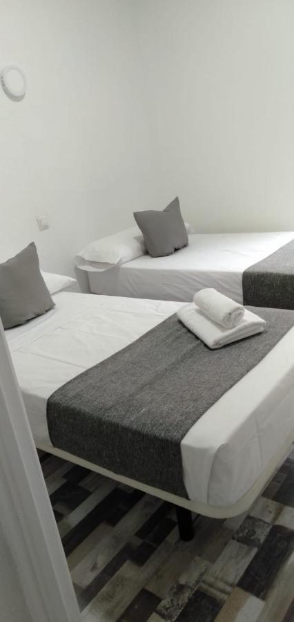 Hostal Noche Y Dia Мадрид Экстерьер фото